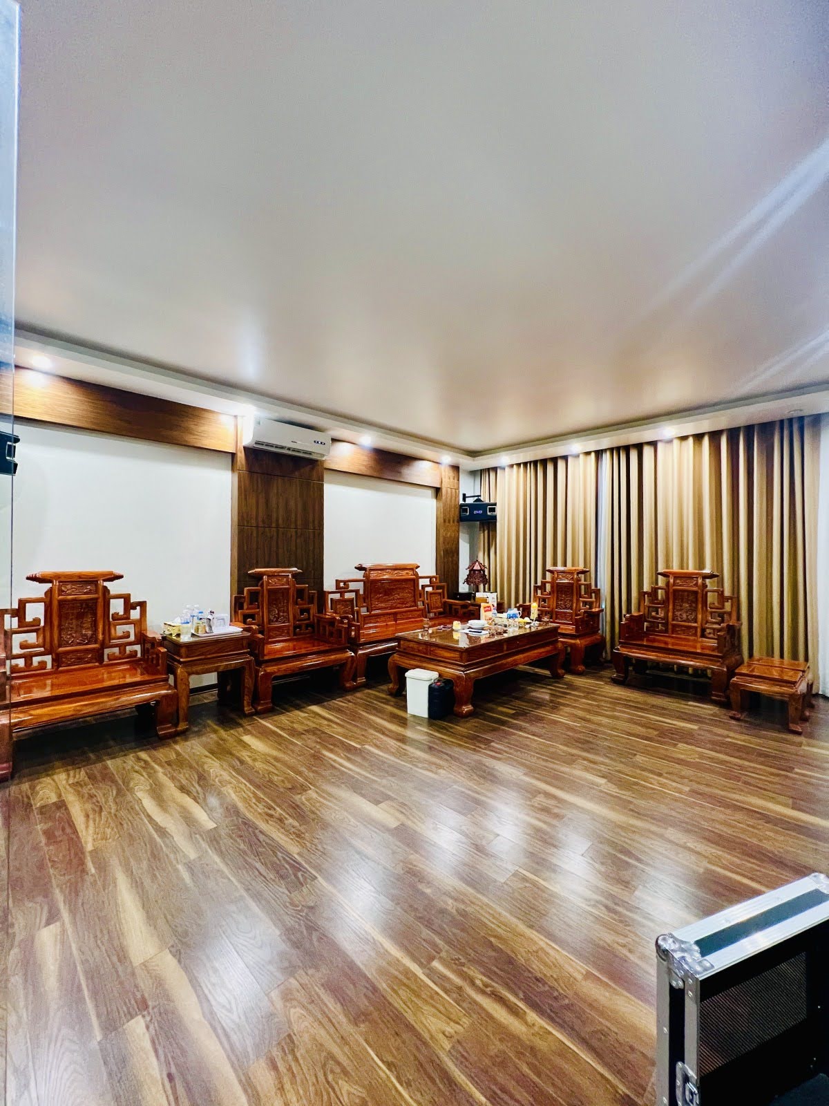 SIÊU PHẨM MẶT PHỐ, LÔ GÓC, THANG MÁY, KD ĐỈNH, 7 TẦNG MỚI ĐẸP, TRUNG TÂM CẦU GIẤY – 25 TỶ - Ảnh 1